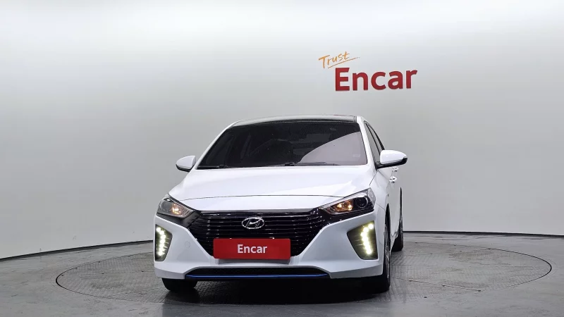 Hyundai Ioniq