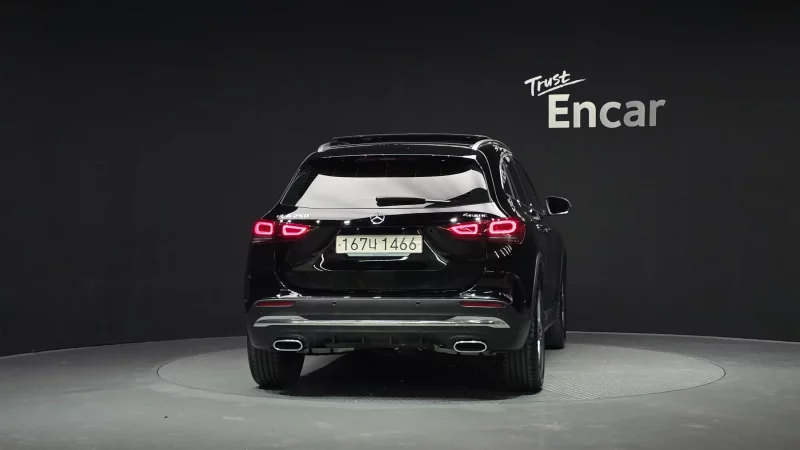 Mercedes-Benz GLA-Class