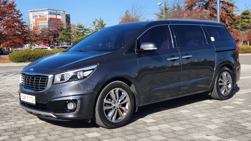 Kia Carnival
