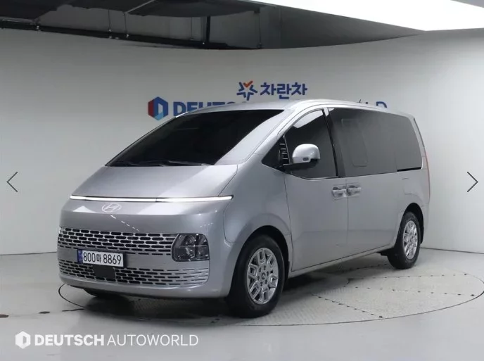 Hyundai Staria