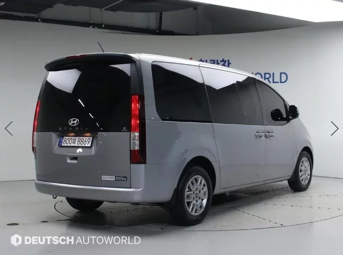 Hyundai Staria