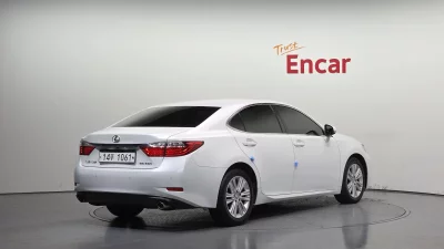 Lexus ES350