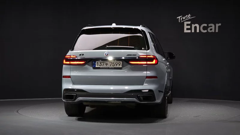 BMW X7