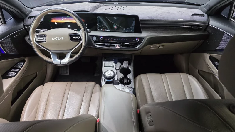 Kia K8