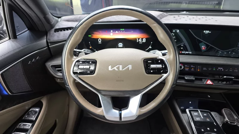 Kia K8