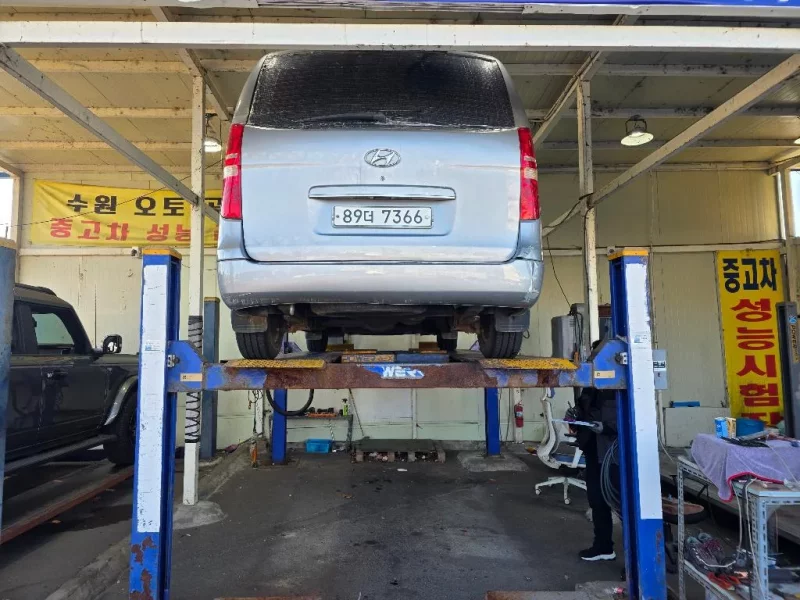 Hyundai Starex