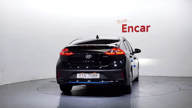 Hyundai Ioniq