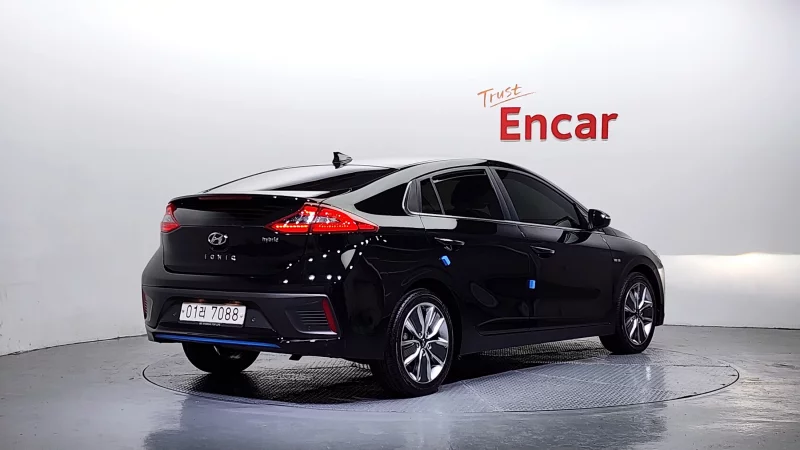 Hyundai Ioniq