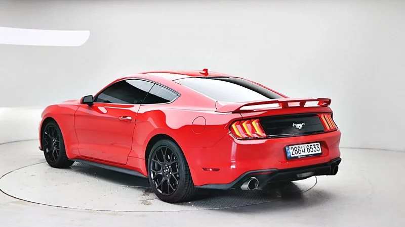 Ford MUSTANG