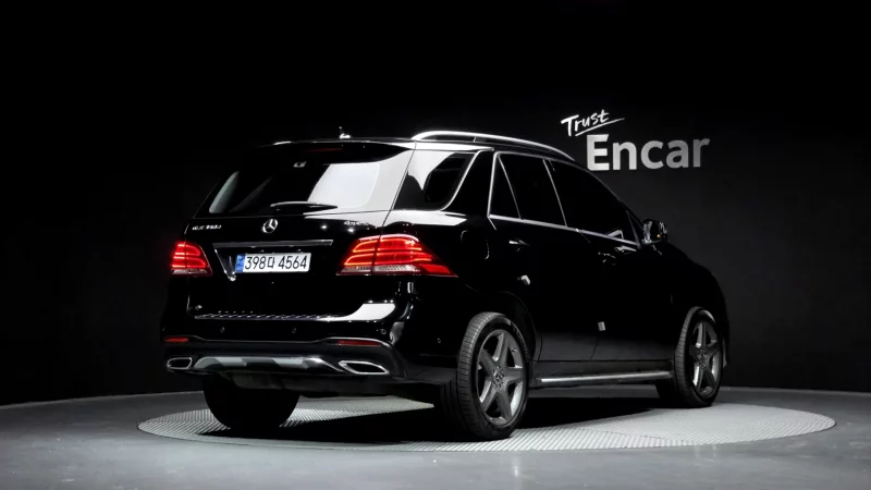 Mercedes-Benz GLE-Class