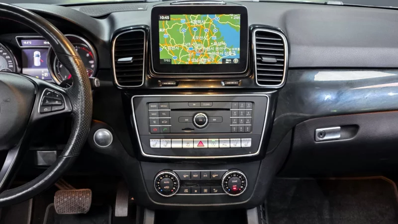 Mercedes-Benz GLE-Class