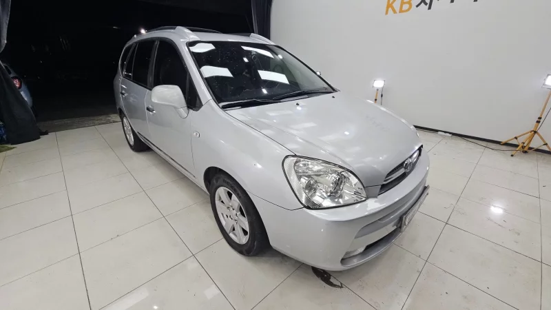 Kia Carens
