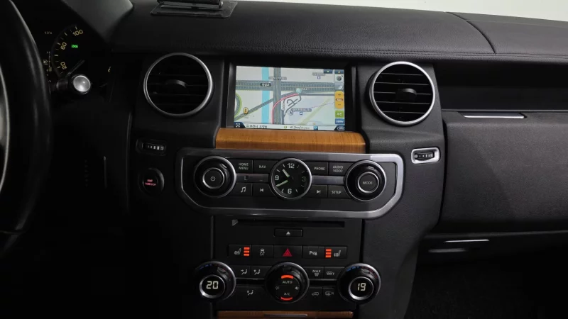 Land Rover DISCOVERY