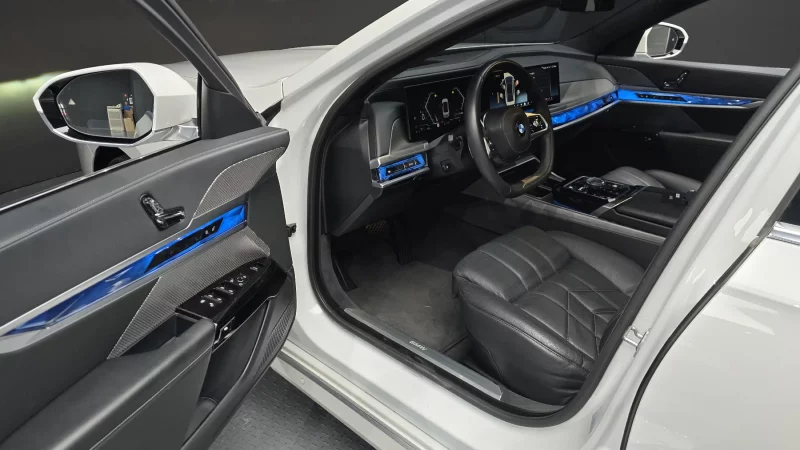 BMW 7-Series