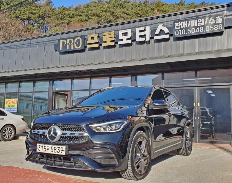 Mercedes-Benz GLA-Class