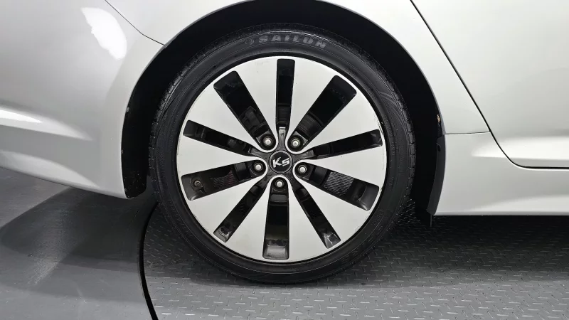 Kia K5