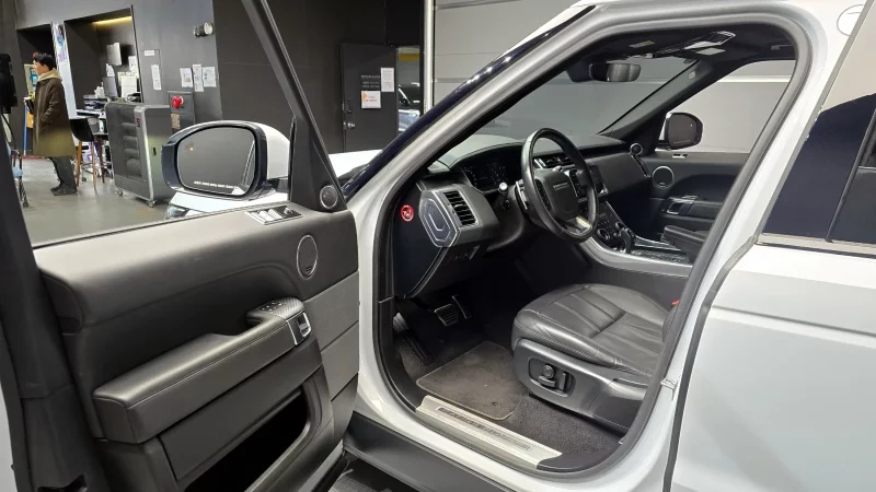 Land Rover RANGE ROVER SPORT