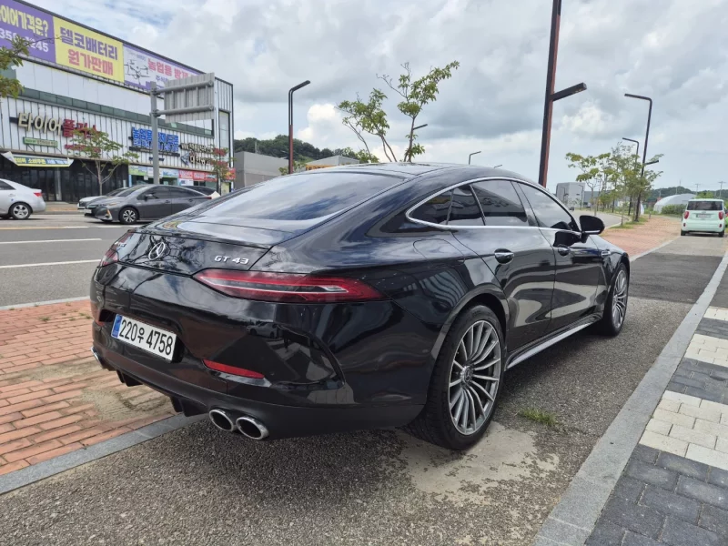 Mercedes-Benz AMG GT