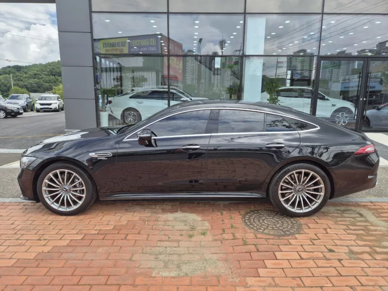 Mercedes-Benz AMG GT