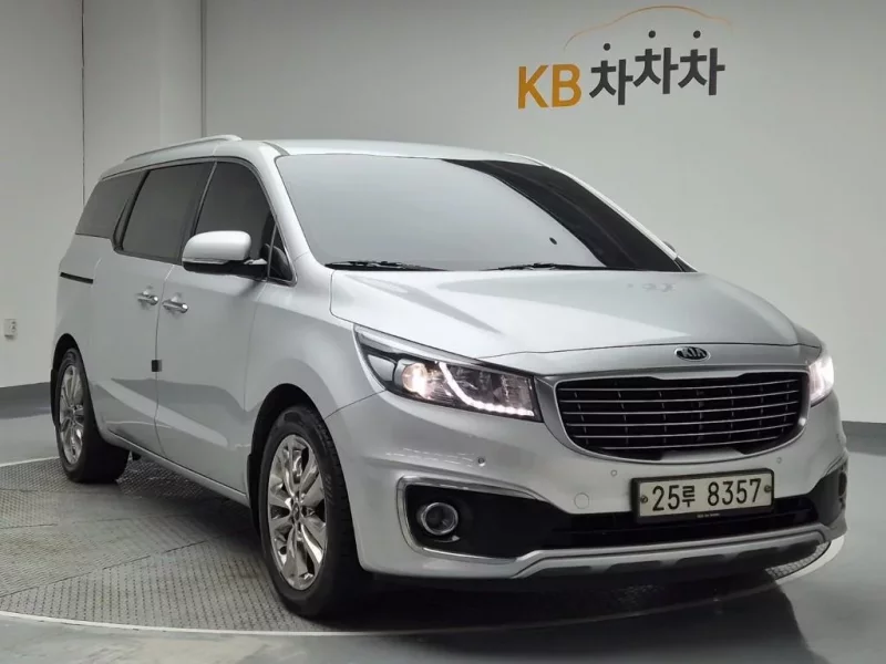 Kia Carnival
