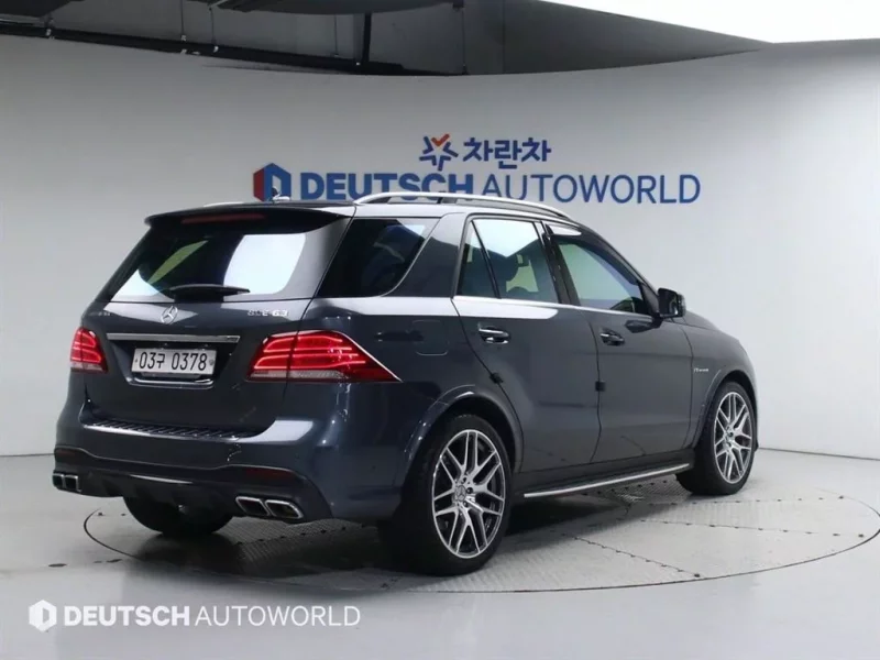 Mercedes-Benz GLE-Class