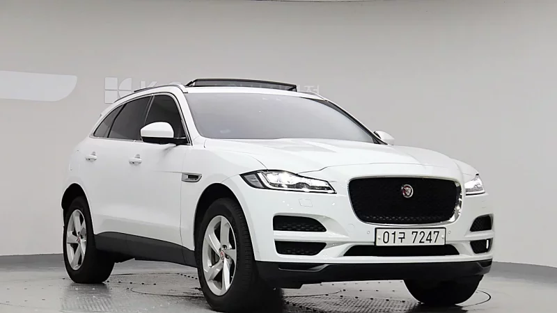 Jaguar F-PACE