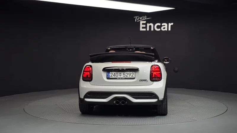 MINI Cooper Convertible