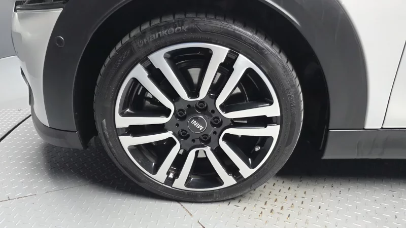 MINI Cooper Convertible