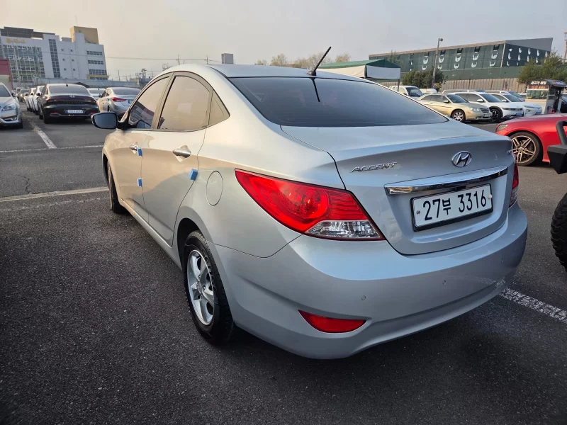 Hyundai Accent