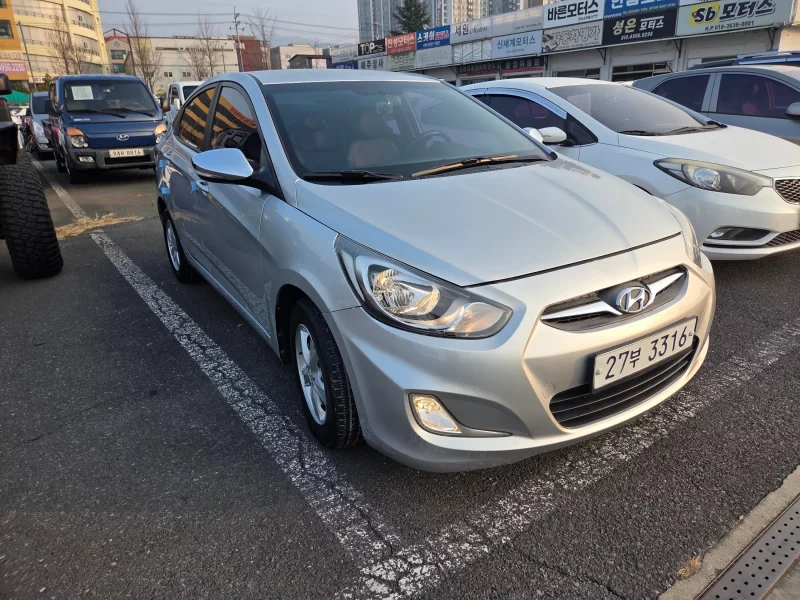 Hyundai Accent