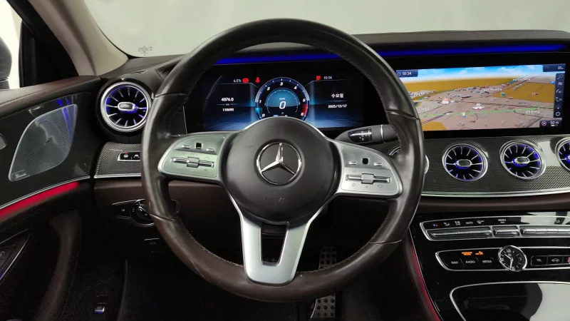 Mercedes-Benz CLS-Class