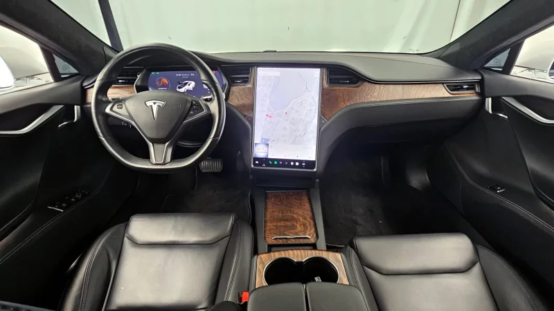 Tesla MODEL S