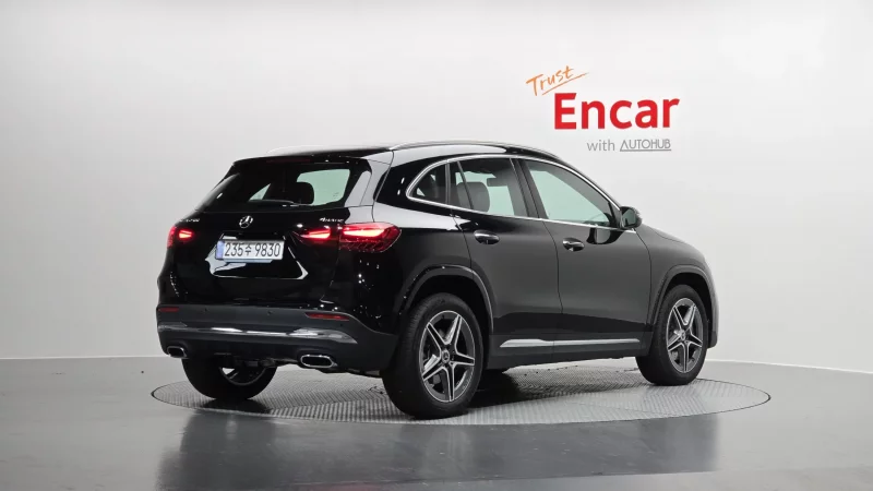 Mercedes-Benz GLA-Class