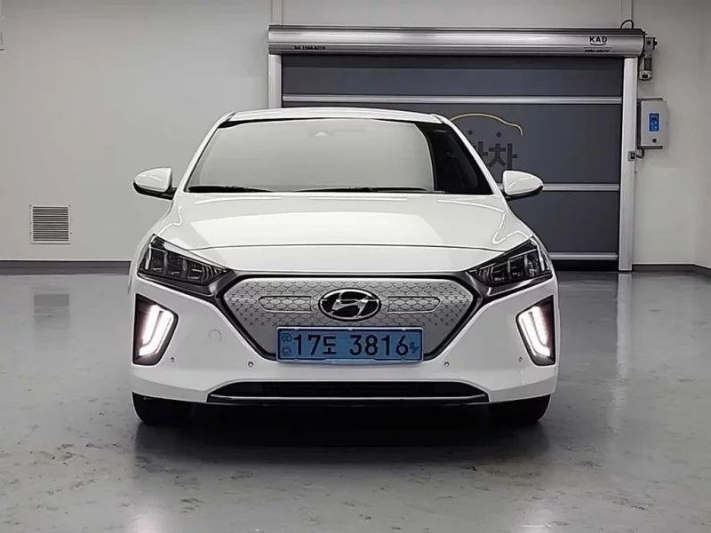 Hyundai Ioniq