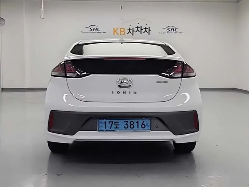 Hyundai Ioniq