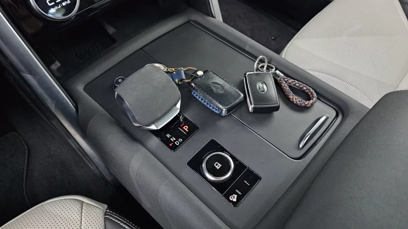 Land Rover DISCOVERY