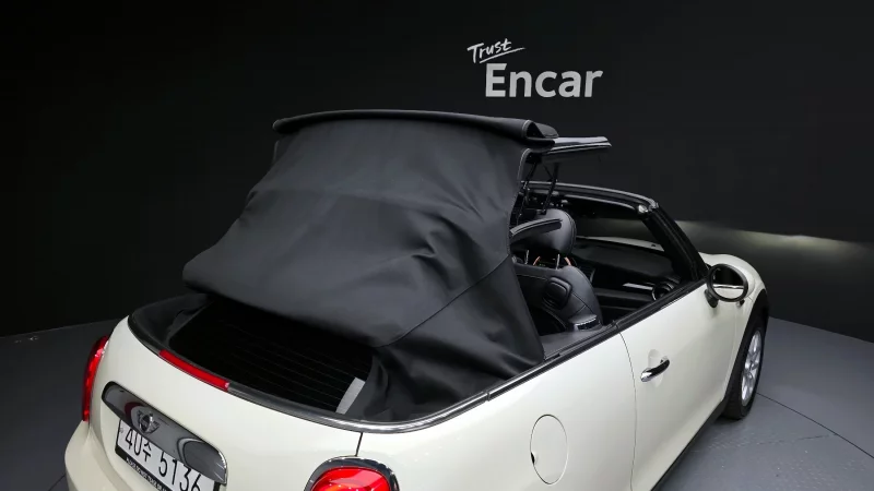 MINI Cooper Convertible