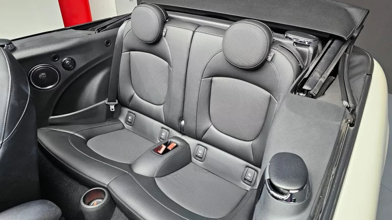 MINI Cooper Convertible