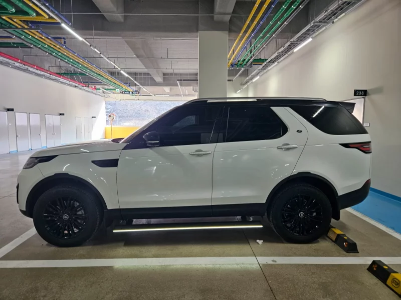 Land Rover DISCOVERY