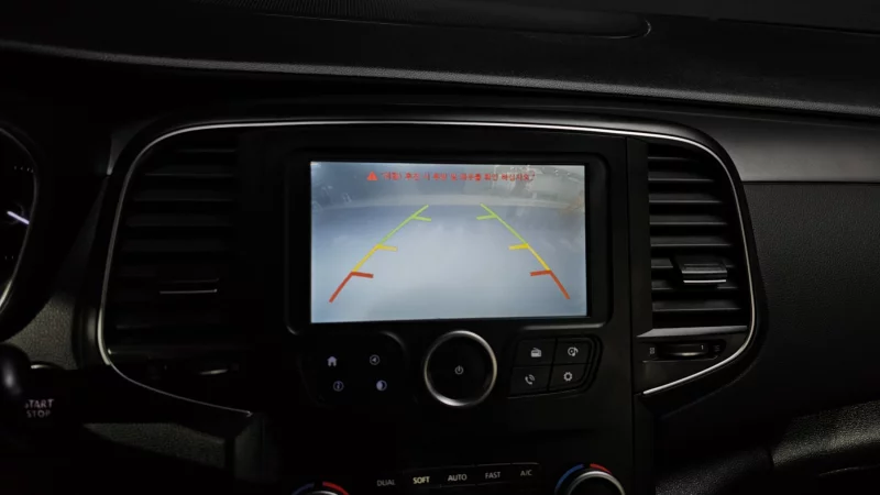 Renault SM6