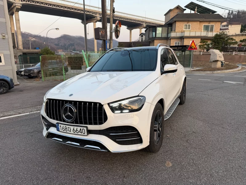 Mercedes-Benz GLE-Class