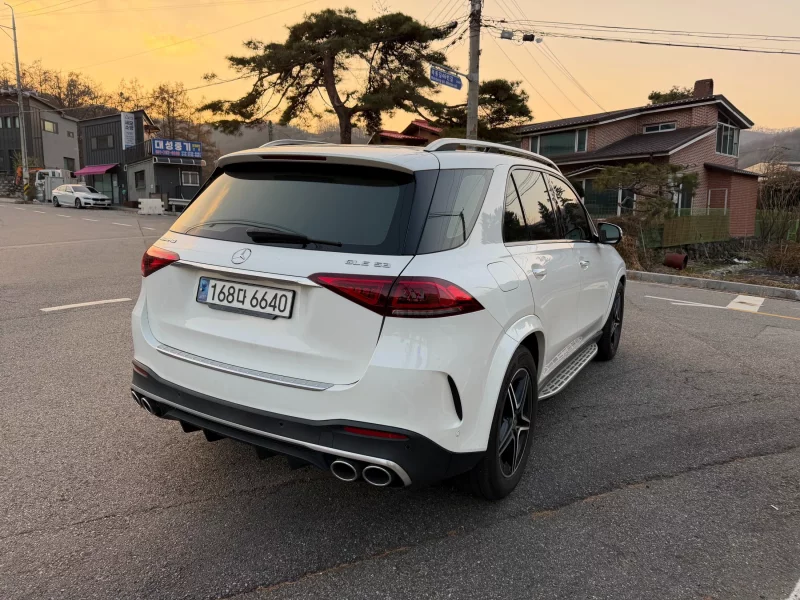 Mercedes-Benz GLE-Class