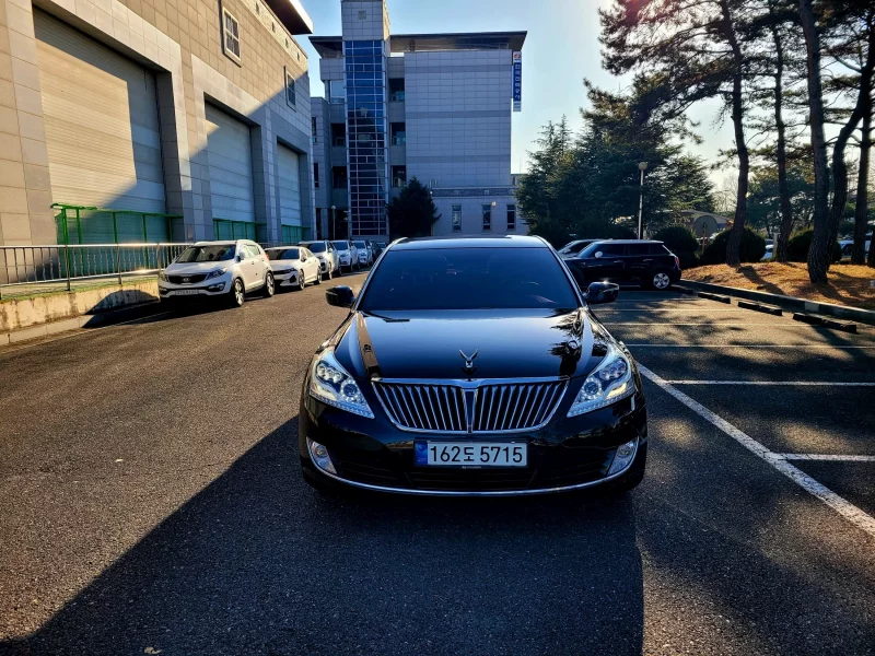 Hyundai Equus