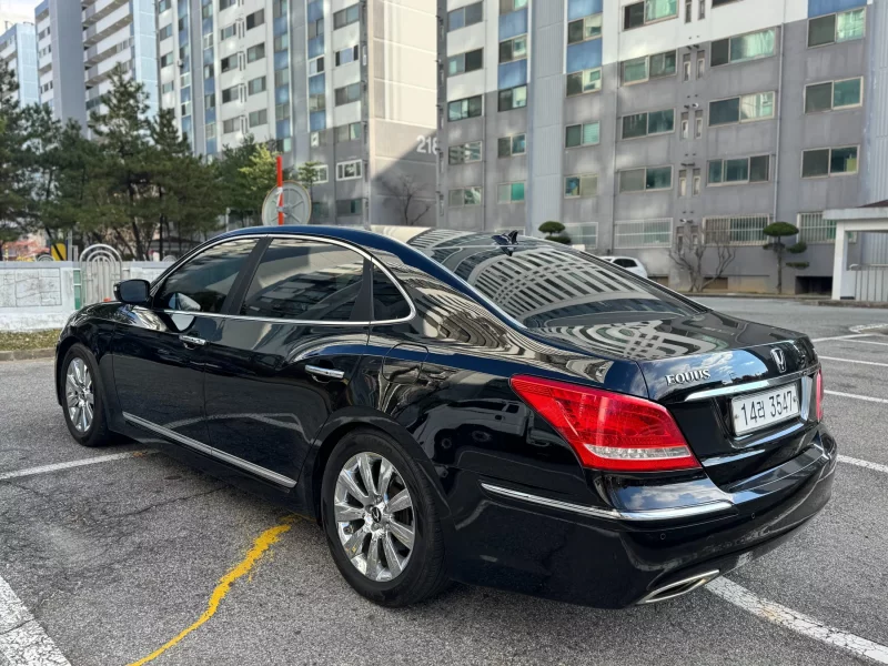 Hyundai Equus