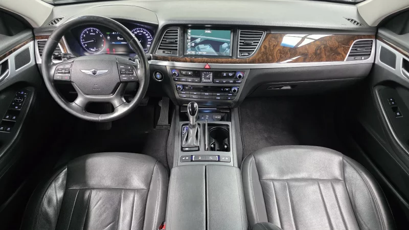 Hyundai Genesis