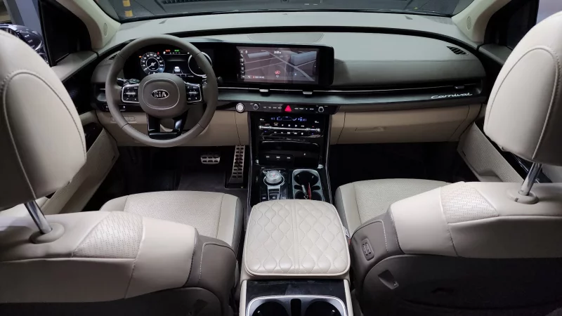 Kia Carnival