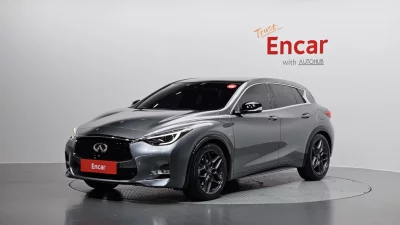 Infiniti Q30