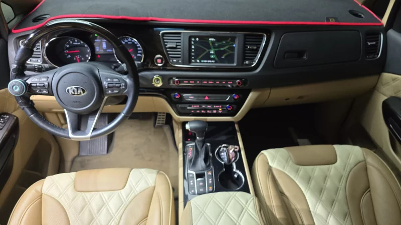 Kia Carnival