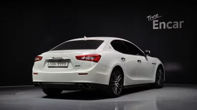 Maserati GHIBLI