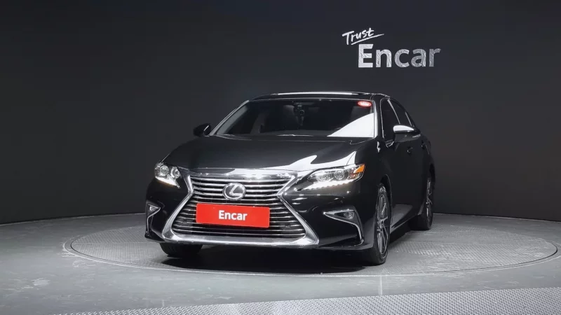 Lexus ES